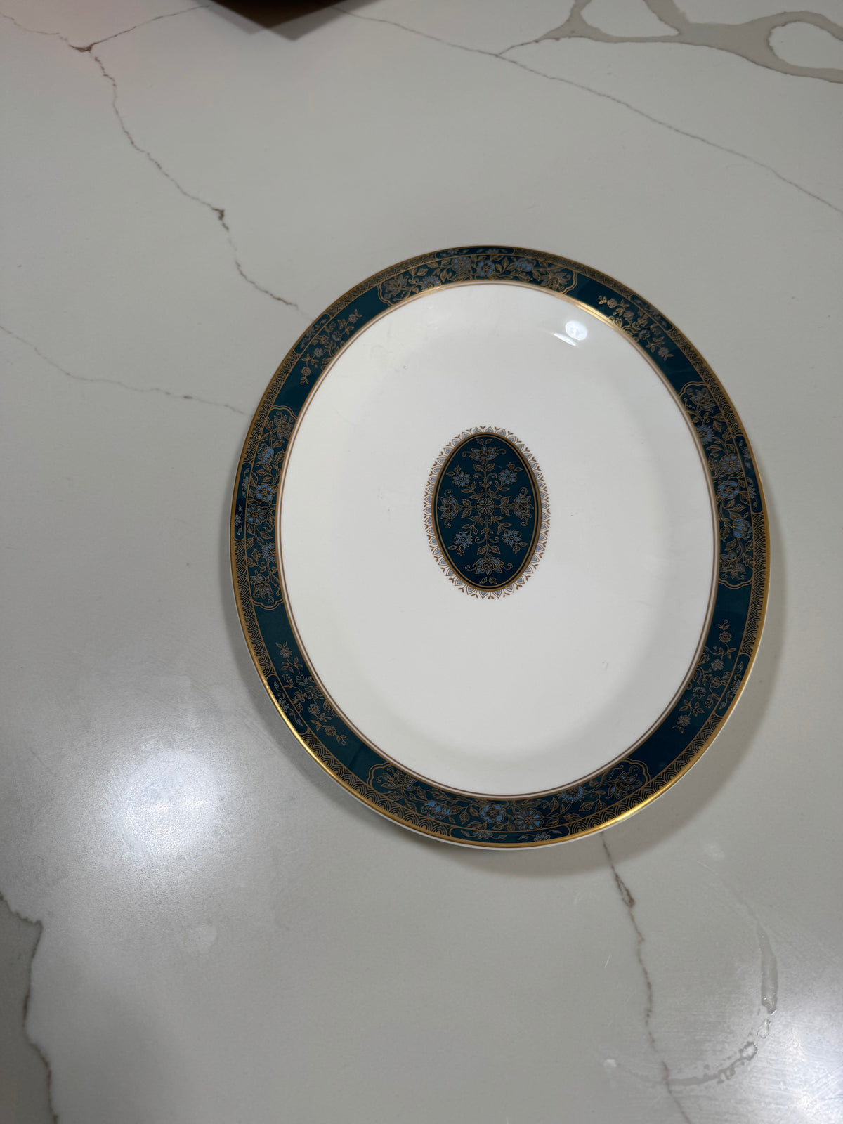 Royal Doulton Carlyle Large Oval Platter | Fine Bone China | Made in England | Serving Platter