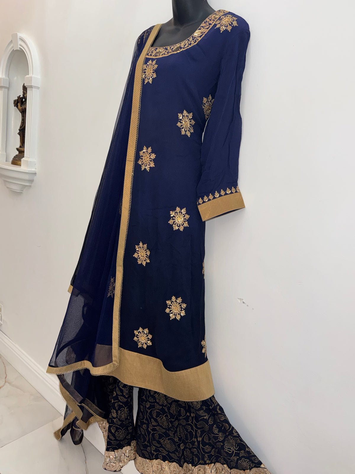 Monisha Thyaramal Collection