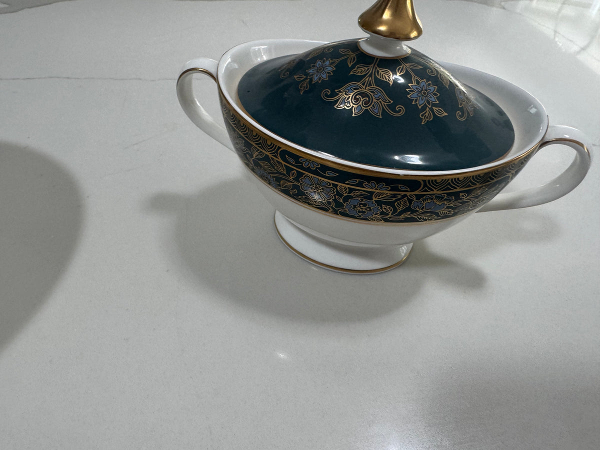 Royal Doulton Carlyle Covered Sugar Bowl – Fine Bone China • Made in England